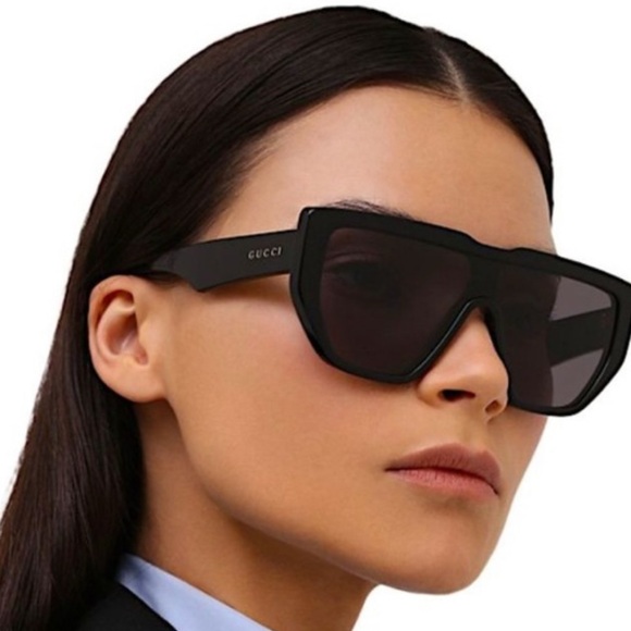 Gucci Black Sunglasses - Picture 1 of 15
